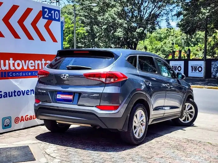 2018 Hyundai Tucson — 4