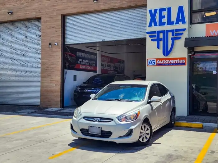 2016 Hyundai Accent — 3