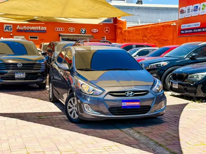 2016 Hyundai Accent — 3
