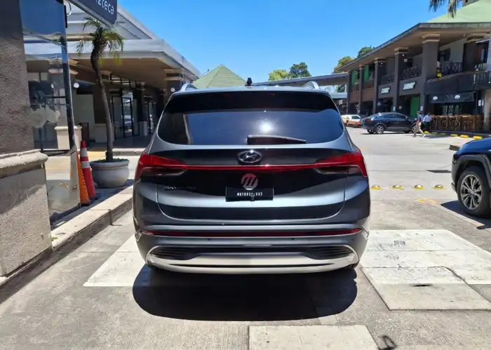 2022 Hyundai Santa Fe — 4