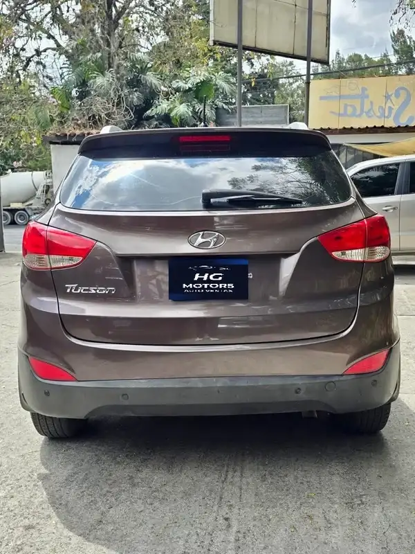 2015 Hyundai Tucson — 3