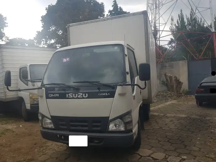 2016 Isuzu QKR — 1
