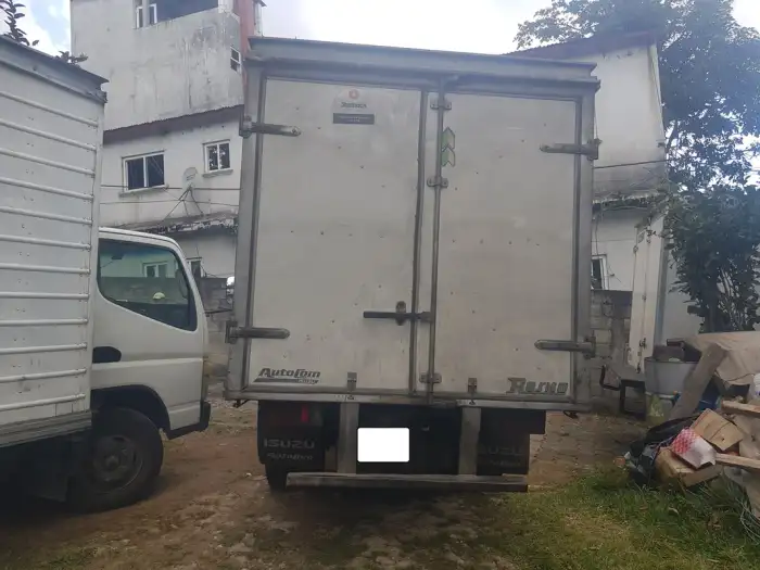 2021 Isuzu QKR — 3