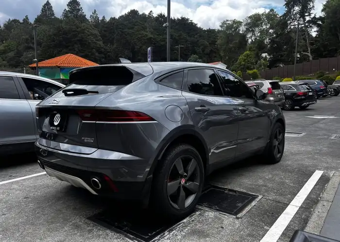 2018 Jaguar E-pace — 4