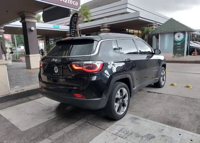 2020 Jeep COMPASS — 4