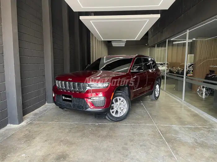 2022 Jeep GRAND CHEROKEE — 1