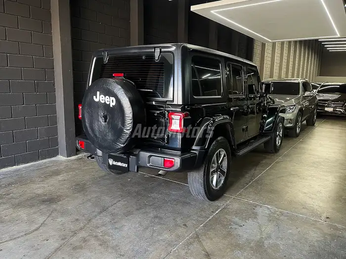 2023 Jeep WRANGLER — 3