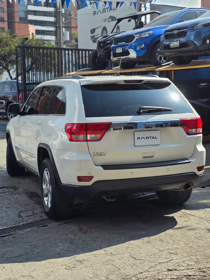 2012 Jeep GRAND CHEROKEE — 4