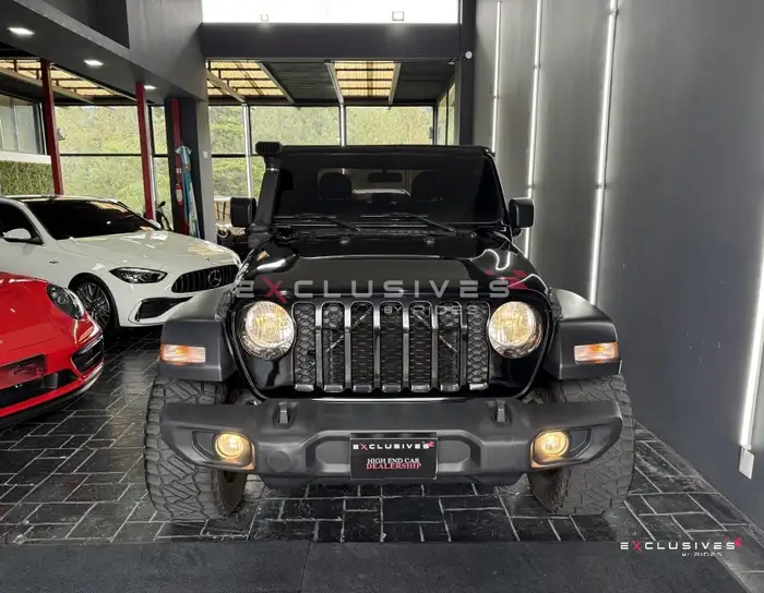2020 Jeep GLADIATOR — 2
