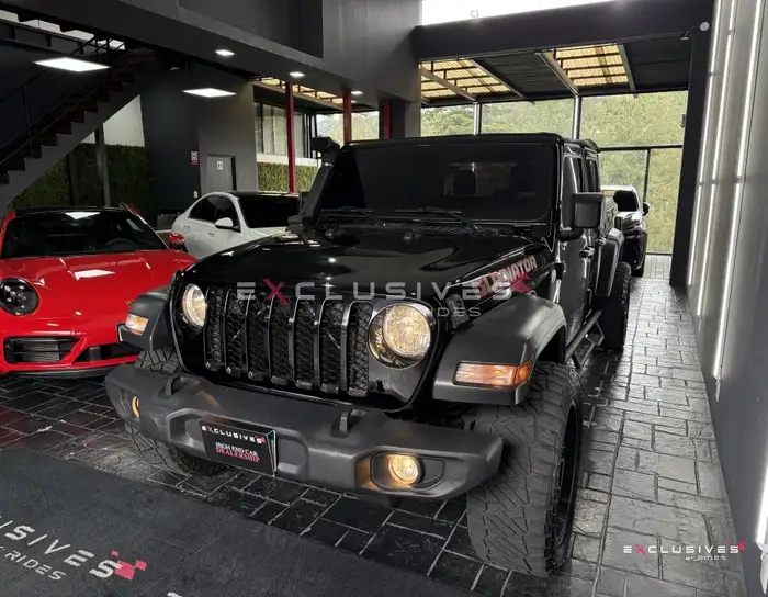 2020 Jeep GLADIATOR — 3