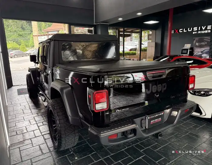 2020 Jeep GLADIATOR — 4