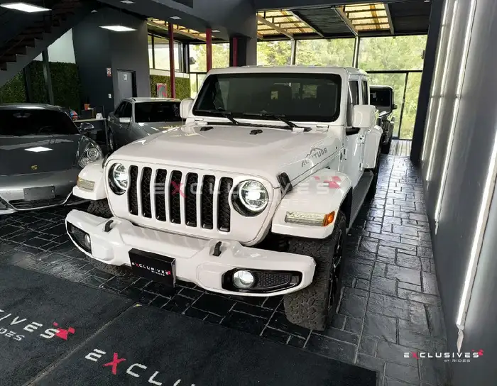 2021 Jeep GLADIATOR — 3