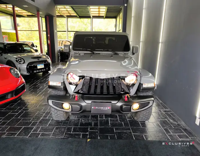 2021 Jeep GLADIATOR — 2