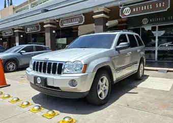 2005 Jeep GRAND CHEROKEE
