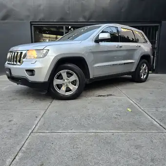 2011 Jeep GRAND CHEROKEE