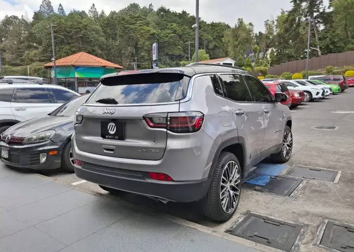 2023 Jeep COMPASS — 4