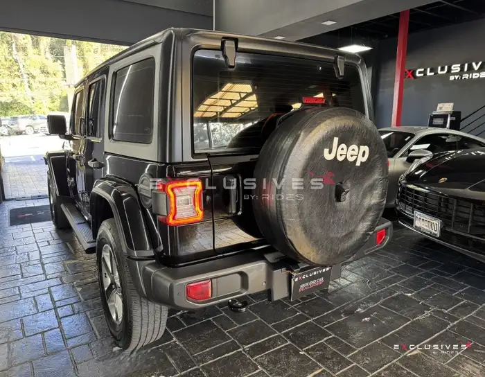 2023 Jeep WRANGLER — 4