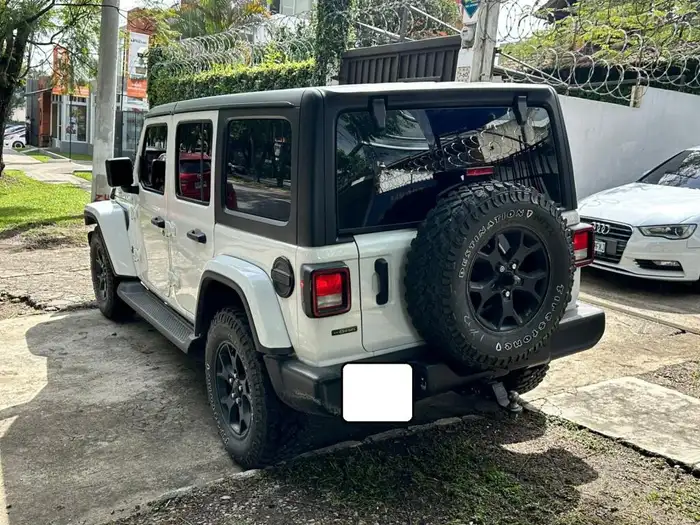 2022 Jeep WRANGLER — 4