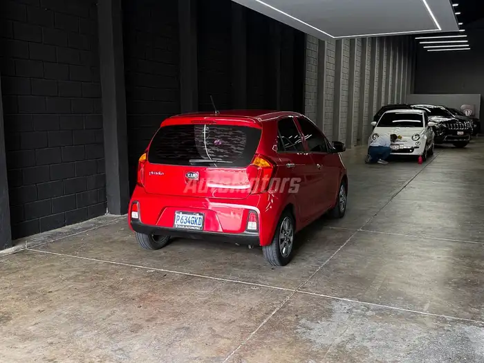 2017 Kia Picanto — 2