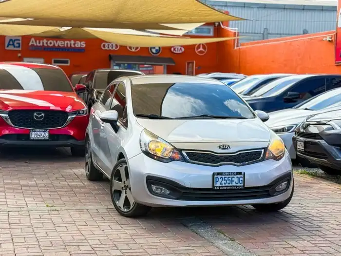 2013 Kia Rio — 2
