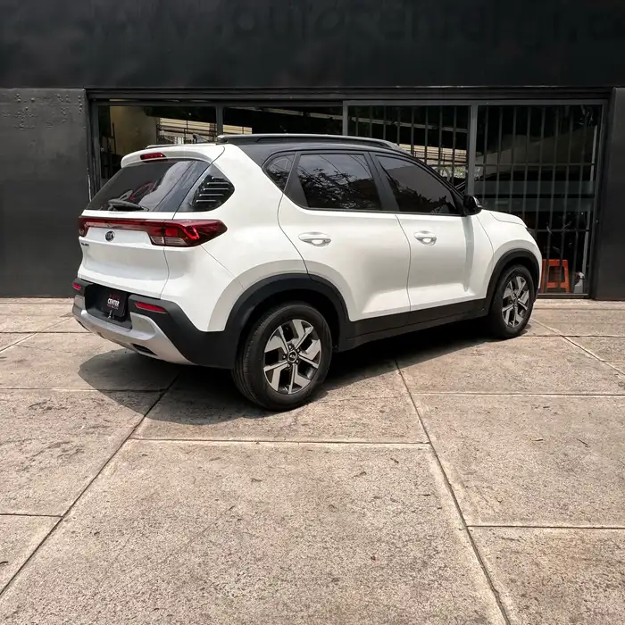 2022 Kia Sonet — 4