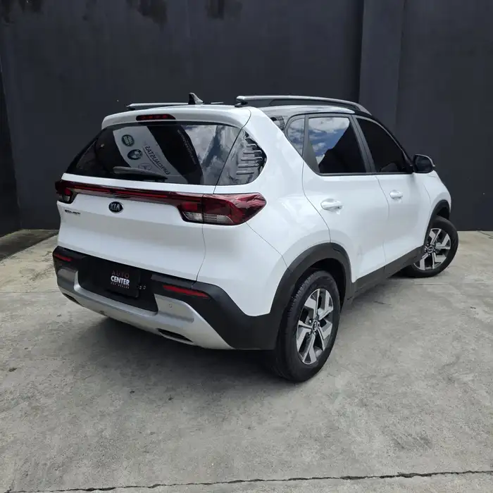 2022 Kia Sonet — 4