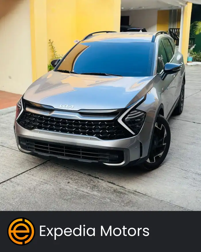 2023 Kia Sportage — 1