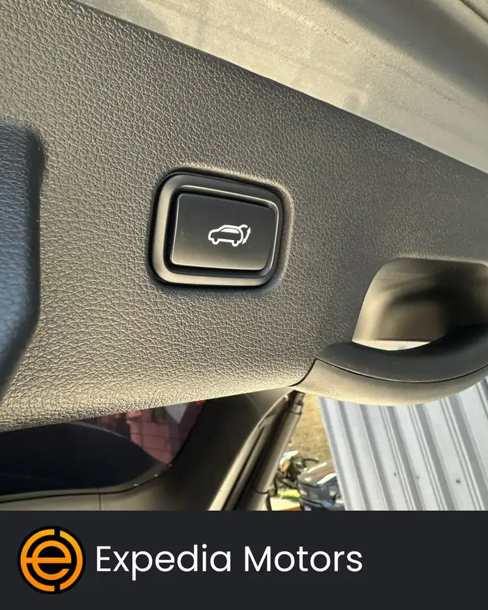 2023 Kia Sportage — 4