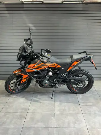 2021 KTM 390