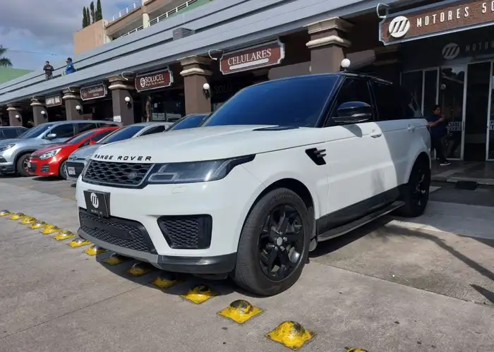 2019 Land Rover RANGE ROVER — 1