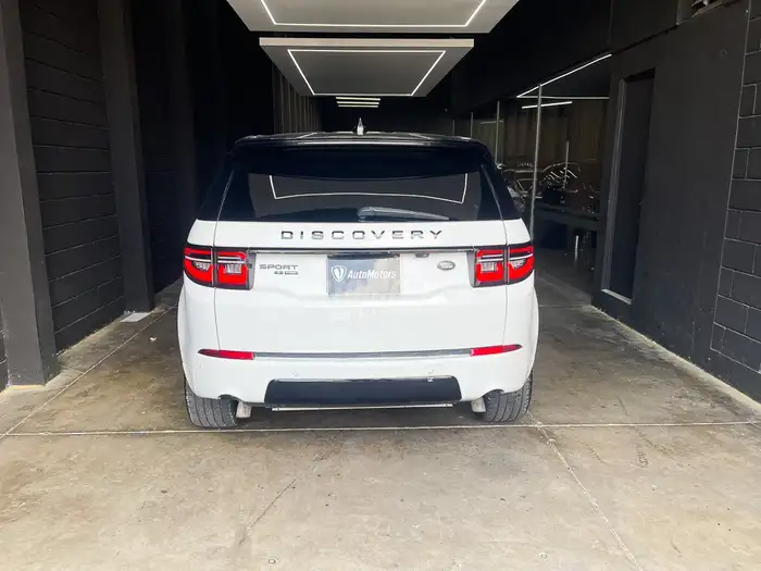 2020 Land Rover DISCOVERY — 4