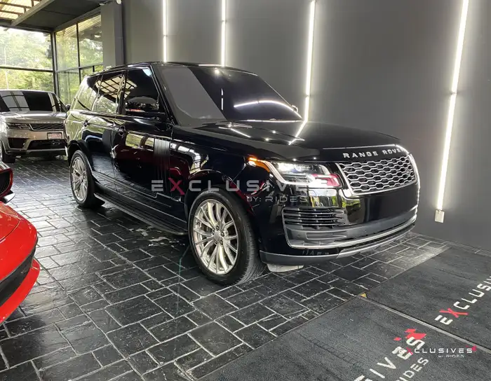 2020 Land Rover RANGE ROVER — 1