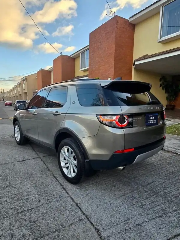 2018 Land Rover DISCOVERY — 2