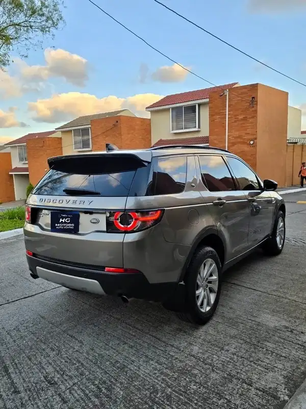 2018 Land Rover DISCOVERY — 4
