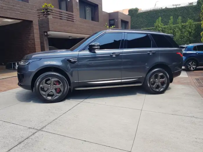 2019 Land Rover RANGE ROVER SPORT — 2