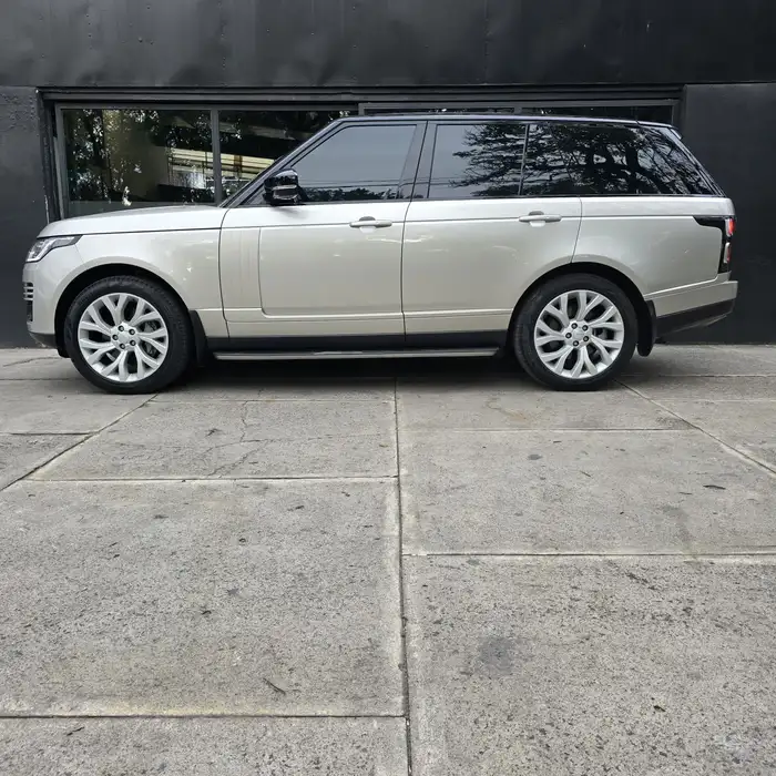 2021 Land Rover RANGE ROVER — 3
