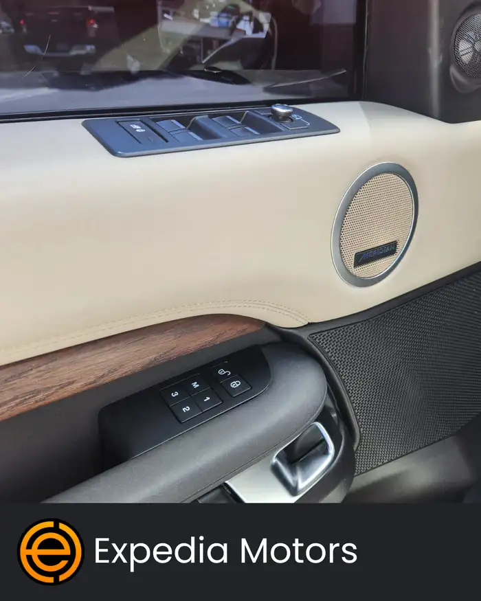 2017 Land Rover RANGE ROVER — 2