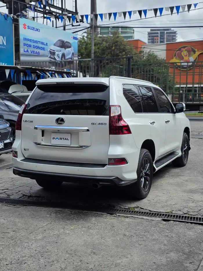 2023 Lexus GX — 3