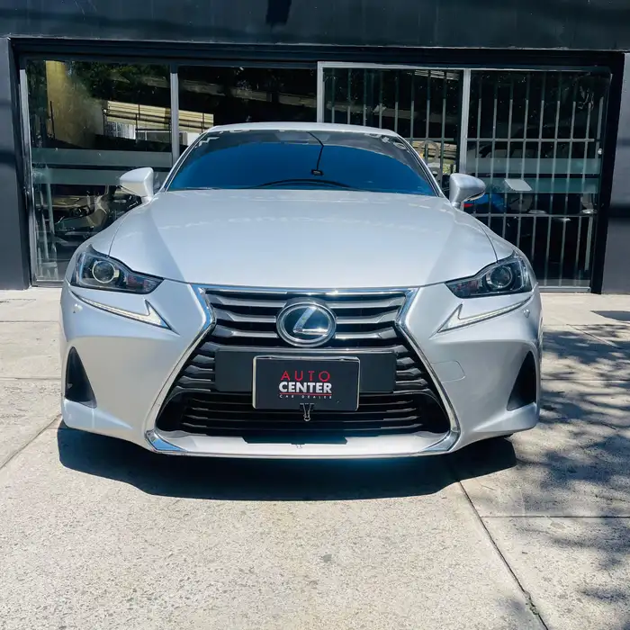 2019 Lexus IS — 2