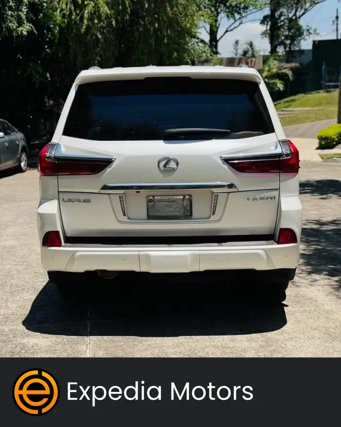 2020 Lexus LX — 4