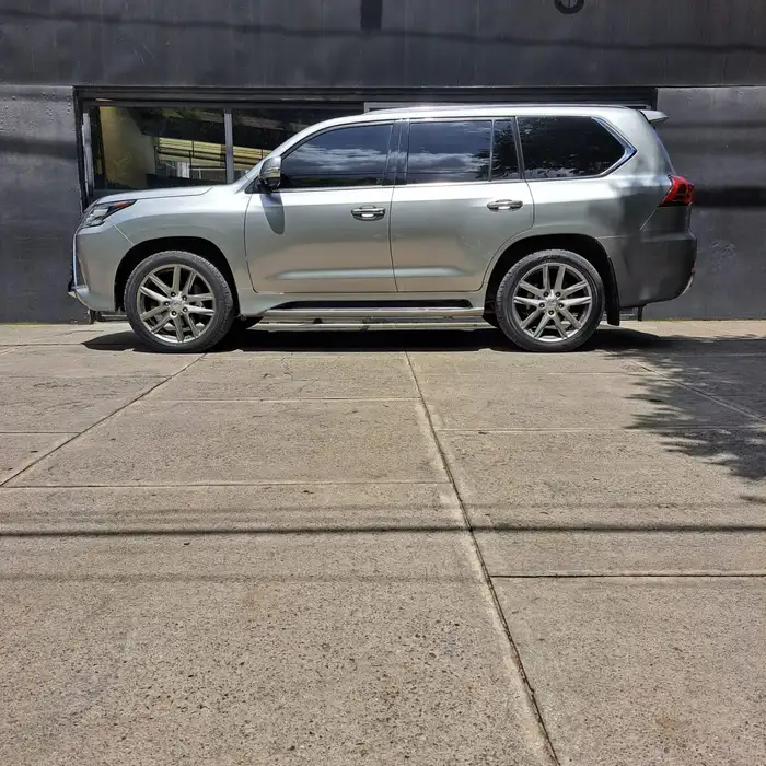 2020 Lexus LX570 — 3