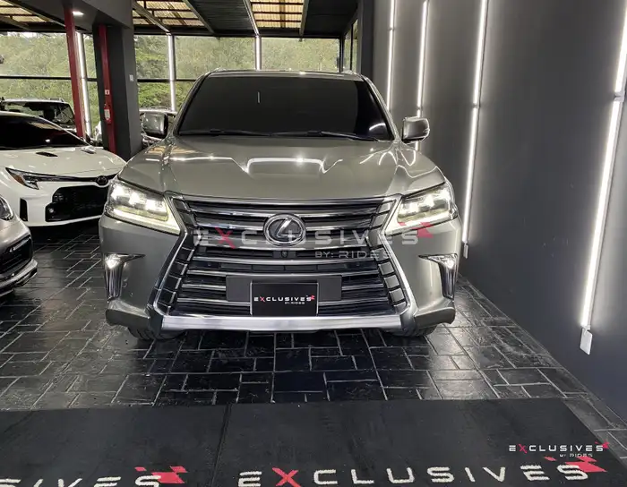 2020 Lexus LX — 2