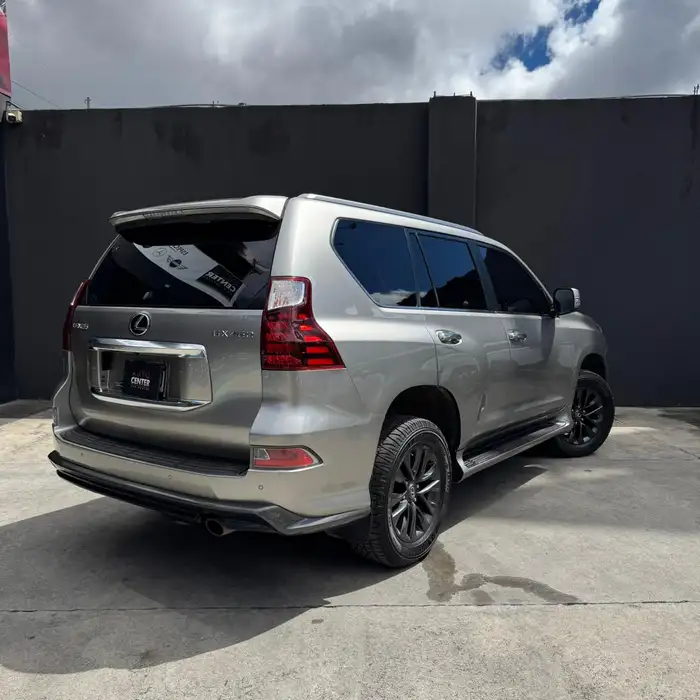 2022 Lexus gx460 — 4