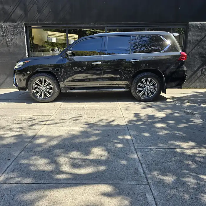 2022 Lexus LX — 3