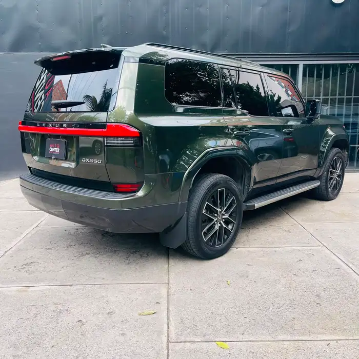 2025 Lexus GX — 4