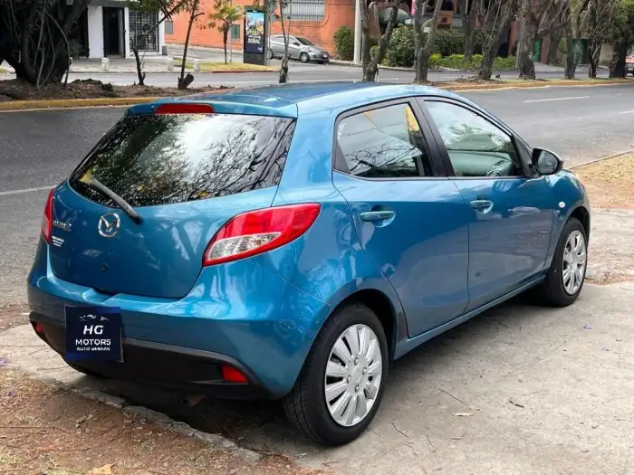 2011 Mazda 2 — 2