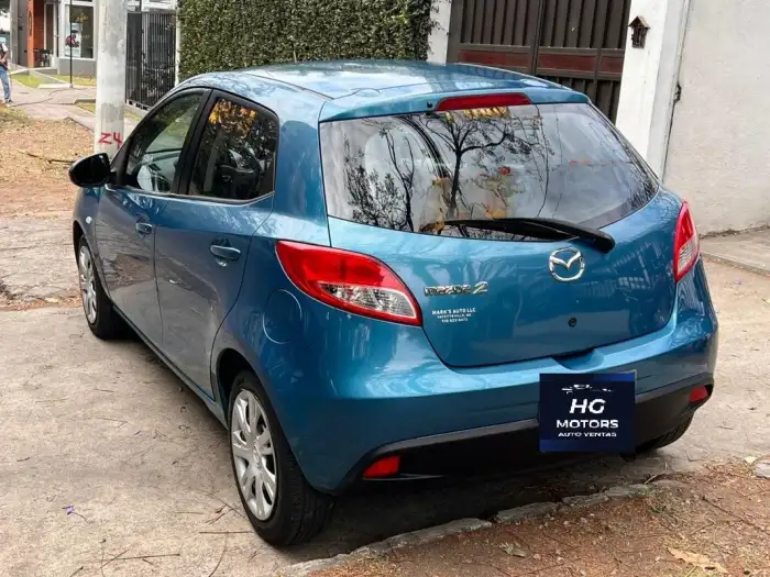2011 Mazda 2 — 3