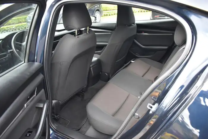 2021 Mazda 3 — 3