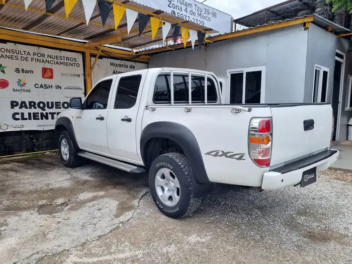 2015 Mazda BT-50 — 3