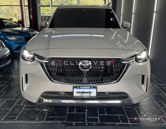 2025 Mazda CX-90 — 2